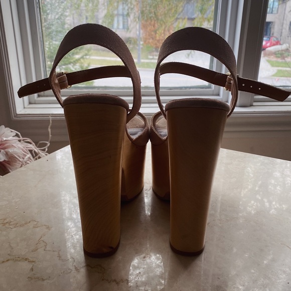 Shoe Cult Wedges - Picture 4 of 6